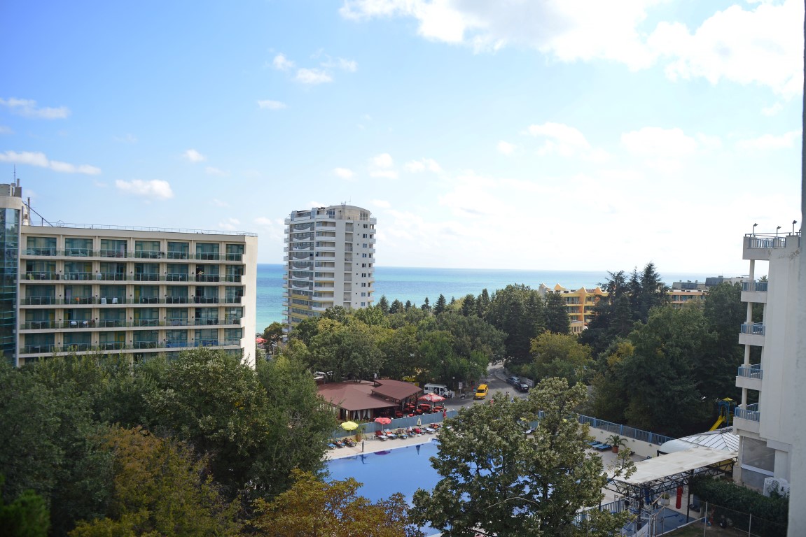 PERUNIKA_HOTEL_GOLDEN_BEACH_NISIPURILE_DE_AUR_BULGARIA_AIR_TOUR_TRAVEL